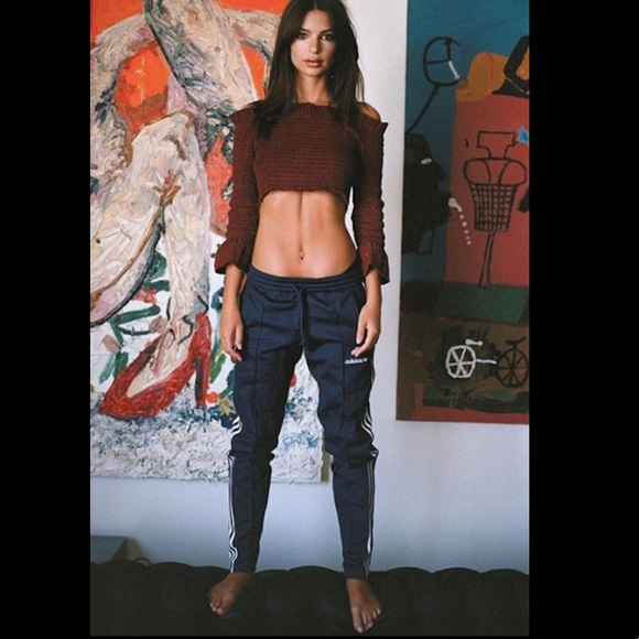 Emily Ratajkowski adidas pants - Picture 2 of 4